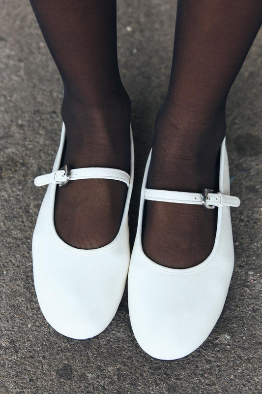 ZARA Leather Ballet Flat