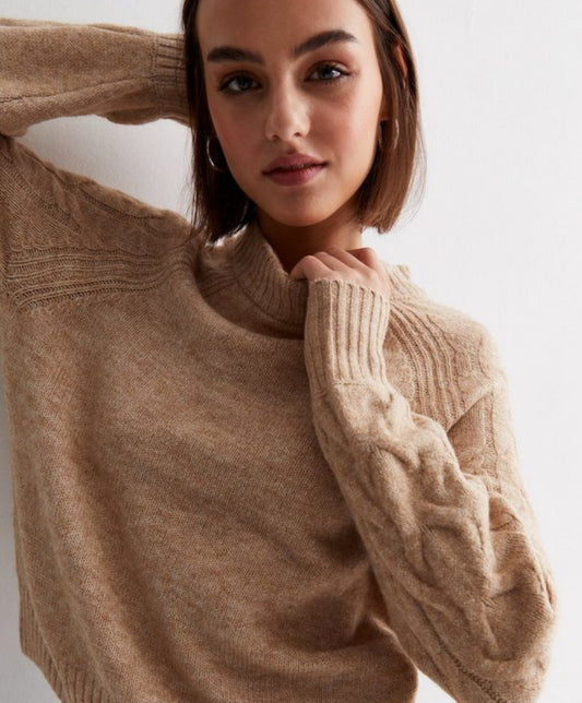 NEW LOOK Stone Cable Knit Crew Neck Jumper
