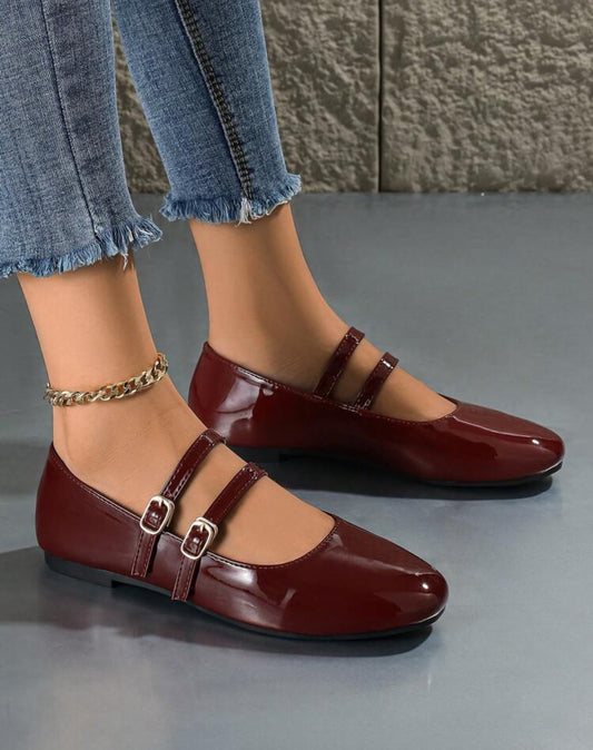 SHEIN Trending Red buckle Flat Shoes