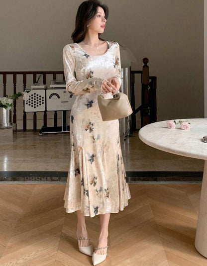 SHEIN Dazy Velvet Square Neck Long Sleeve Mermaid Dress Apricot