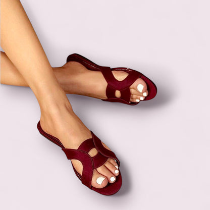 SHEIN Women Hollow-Out Flat Slippers (Burgundy)