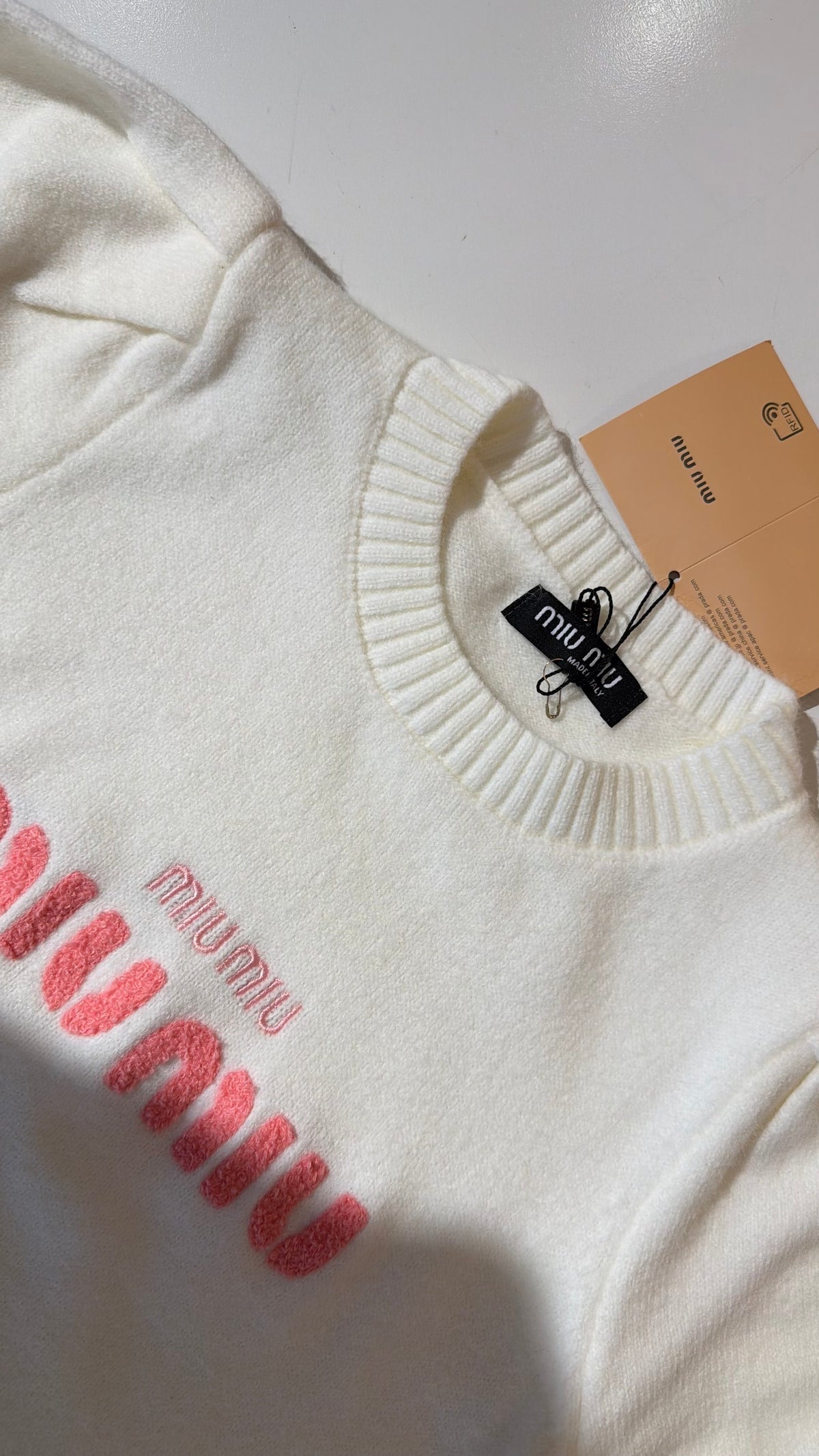 Miu Miu knitted Embroidered Crewneck-White  (Dupe)
