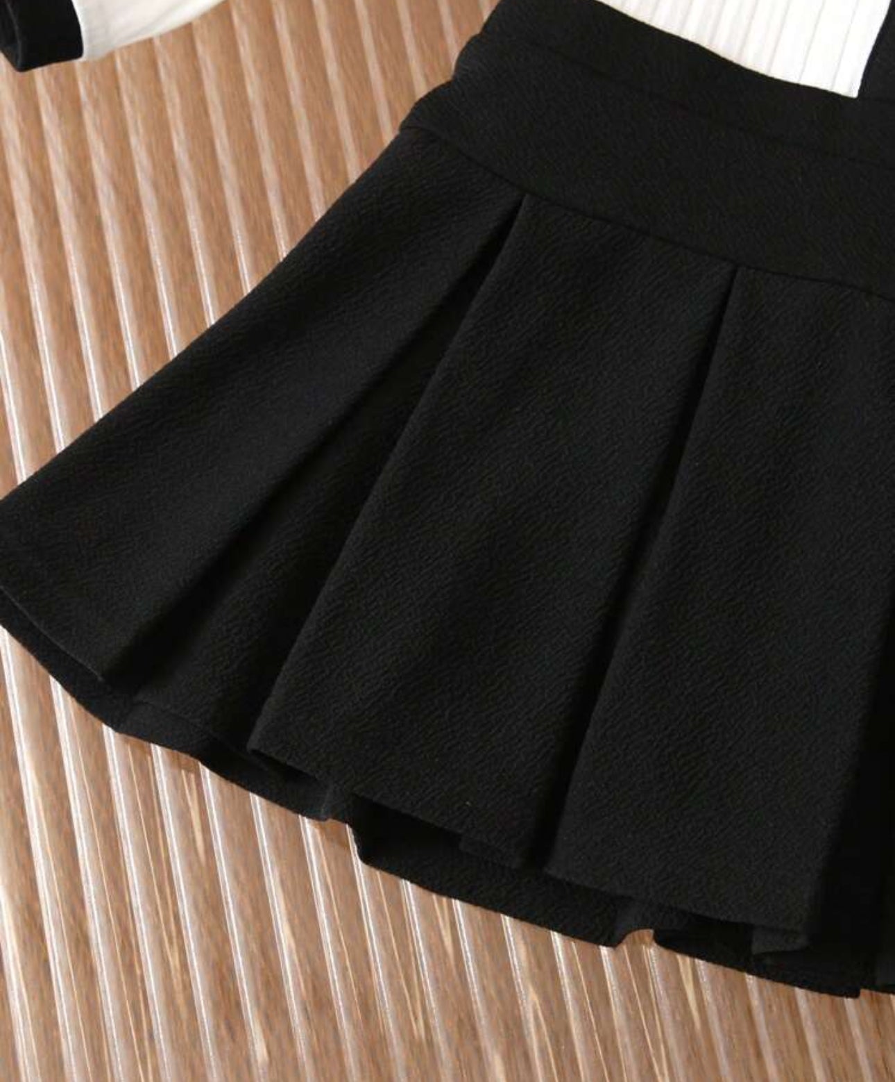 SHEIN Baby Girls Adorable Knitted Colorblocked Metal  Button
