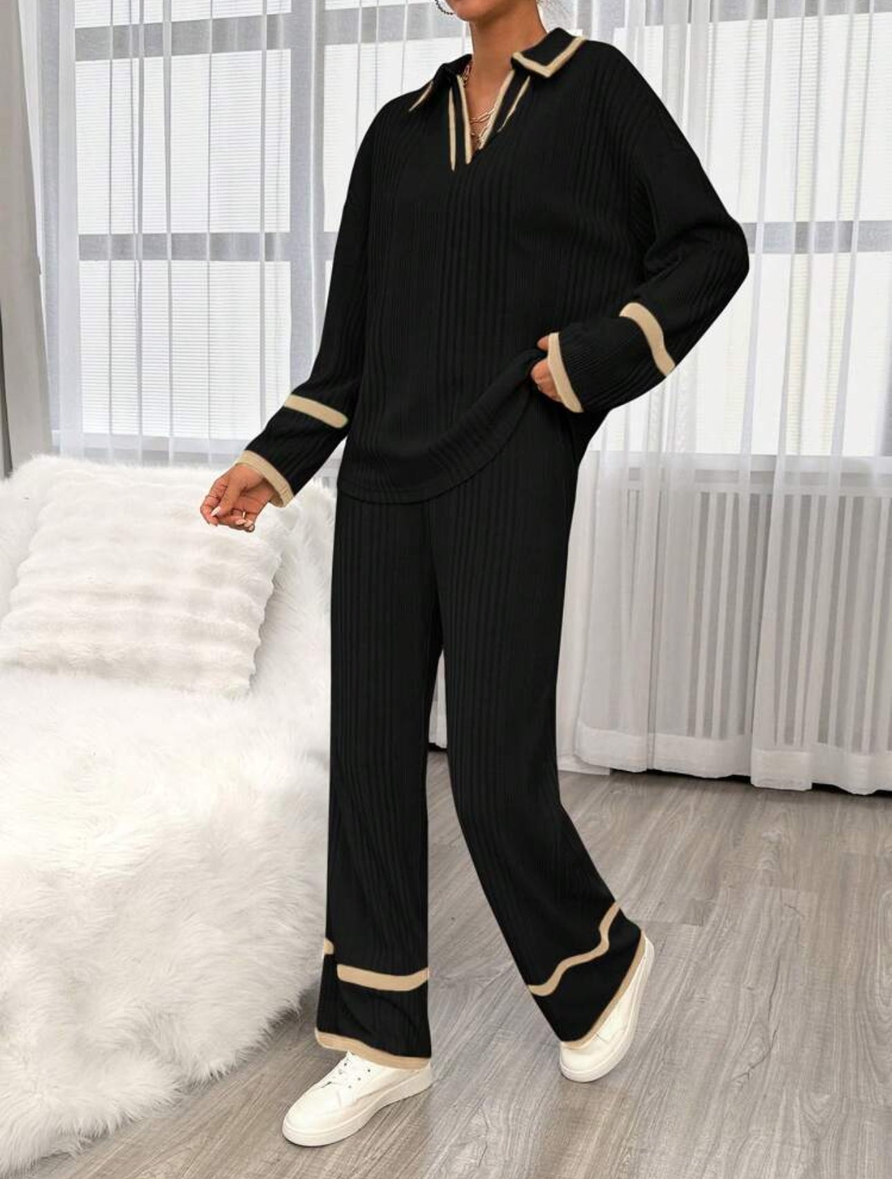 Shein Esscne Women Contrast Color Turn Down Cord-Set