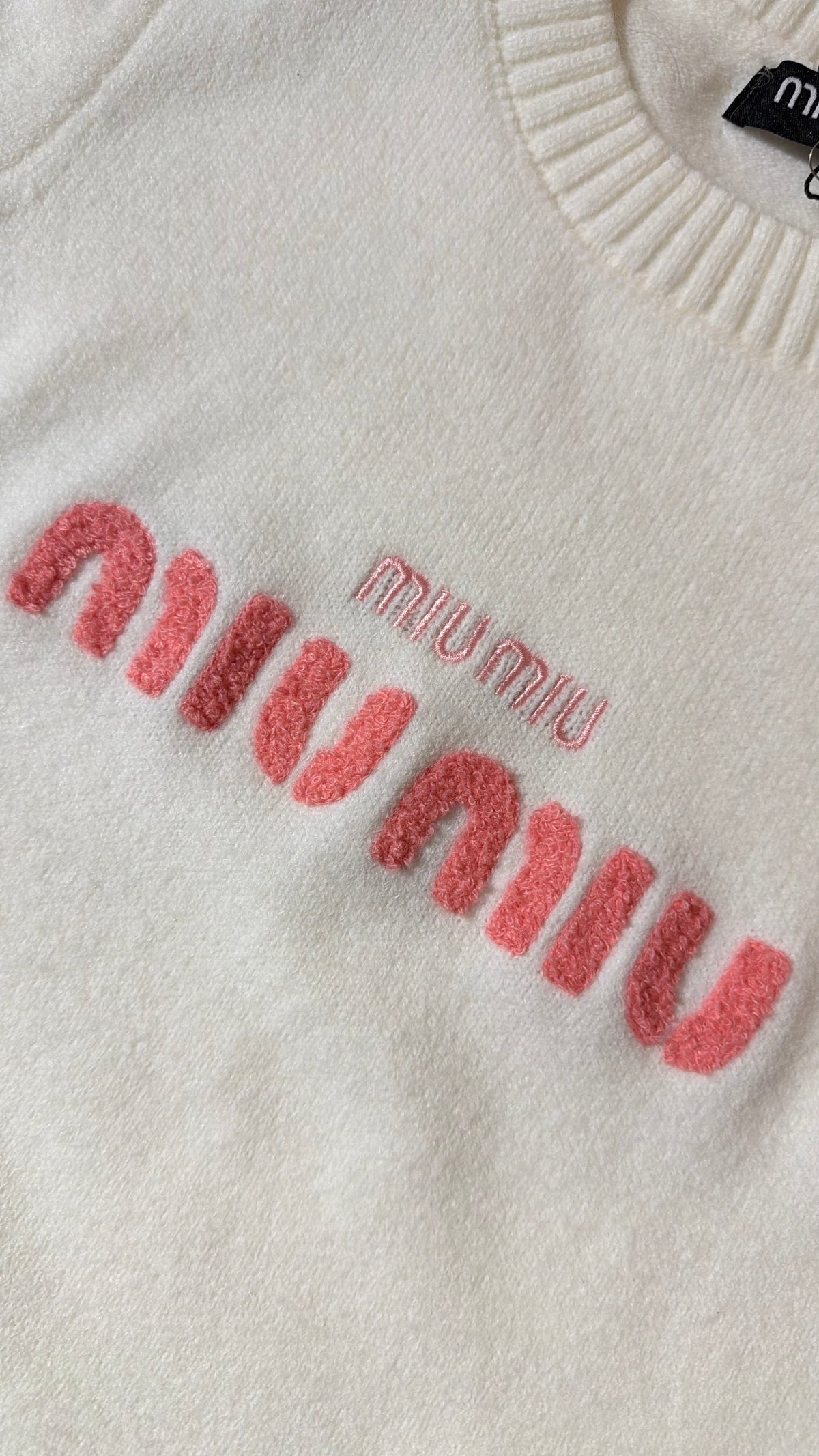 Miu Miu knitted Embroidered Crewneck-White  (Dupe)