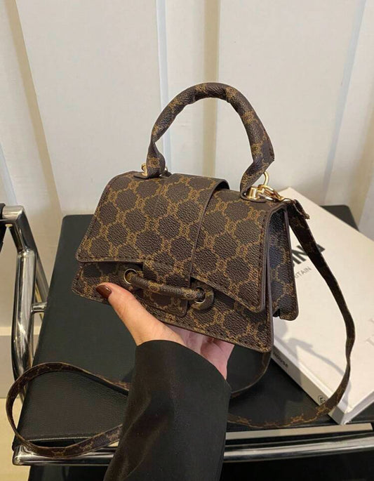 SHEIN This Year Popular Super Texture Lipstick Bag Coffe Brown
