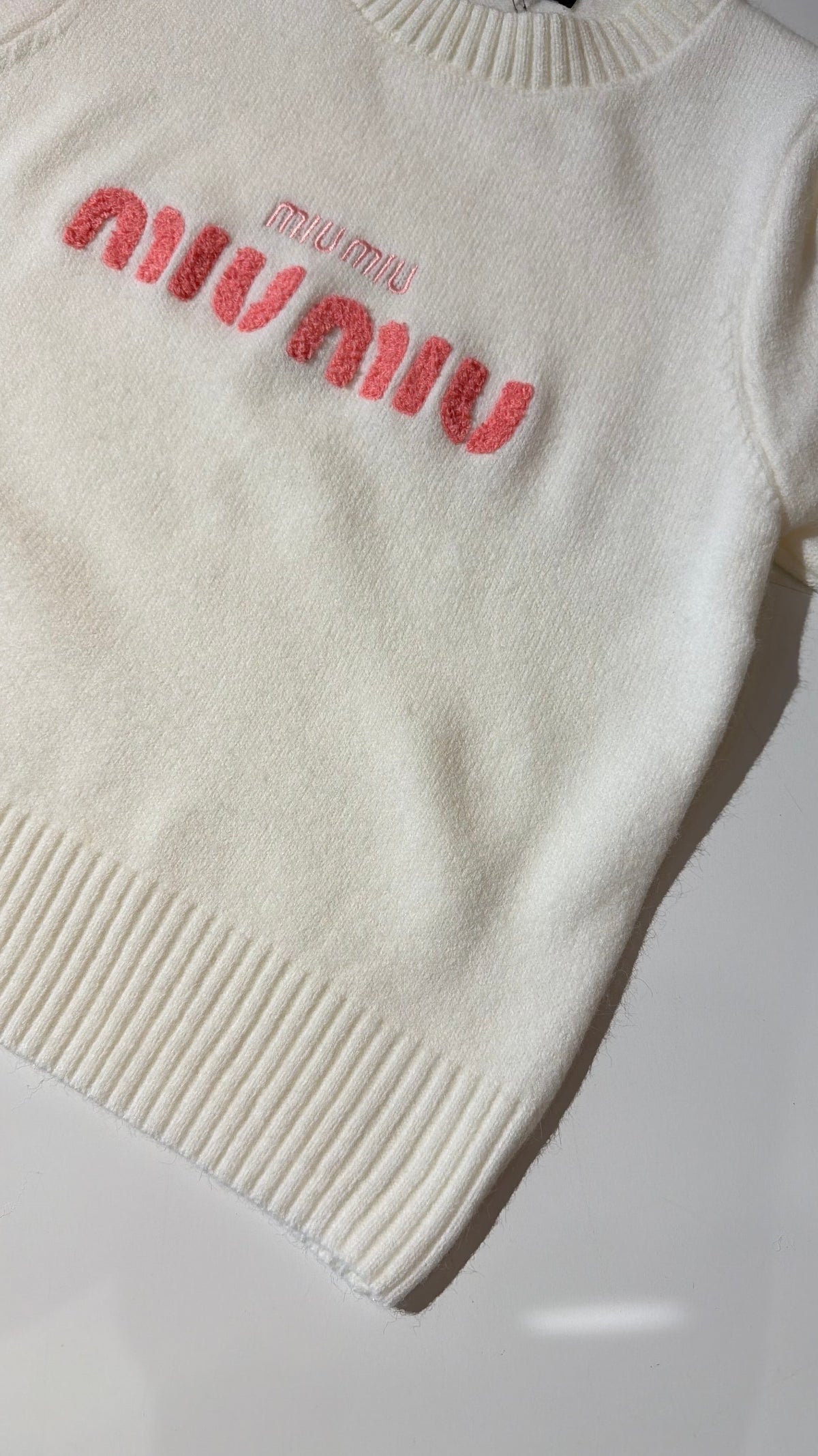 Miu Miu knitted Embroidered Crewneck-White  (Dupe)