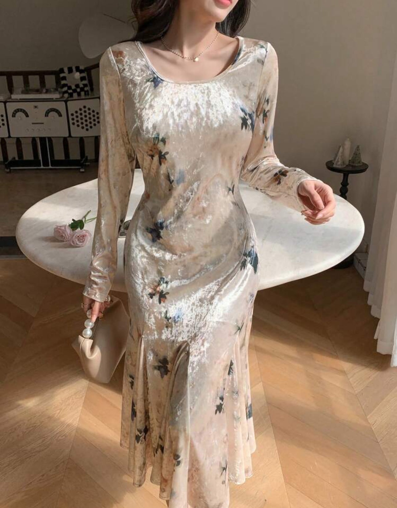 SHEIN Dazy Velvet Square Neck Long Sleeve Mermaid Dress Apricot