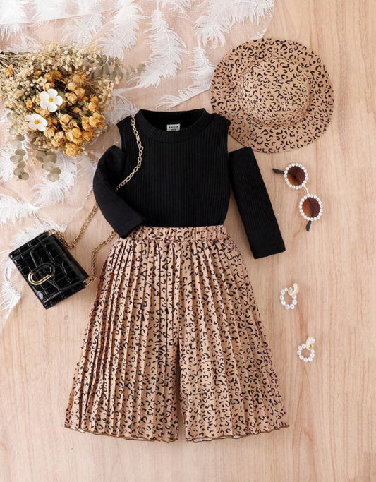 SHEIN Baby Girls Cold Shoulder Tee And Leopard Print Pleated Skirt(2pc + Hat)
