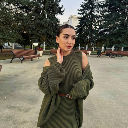 SHEIN 2pcs Textured Winter Dress with Belt