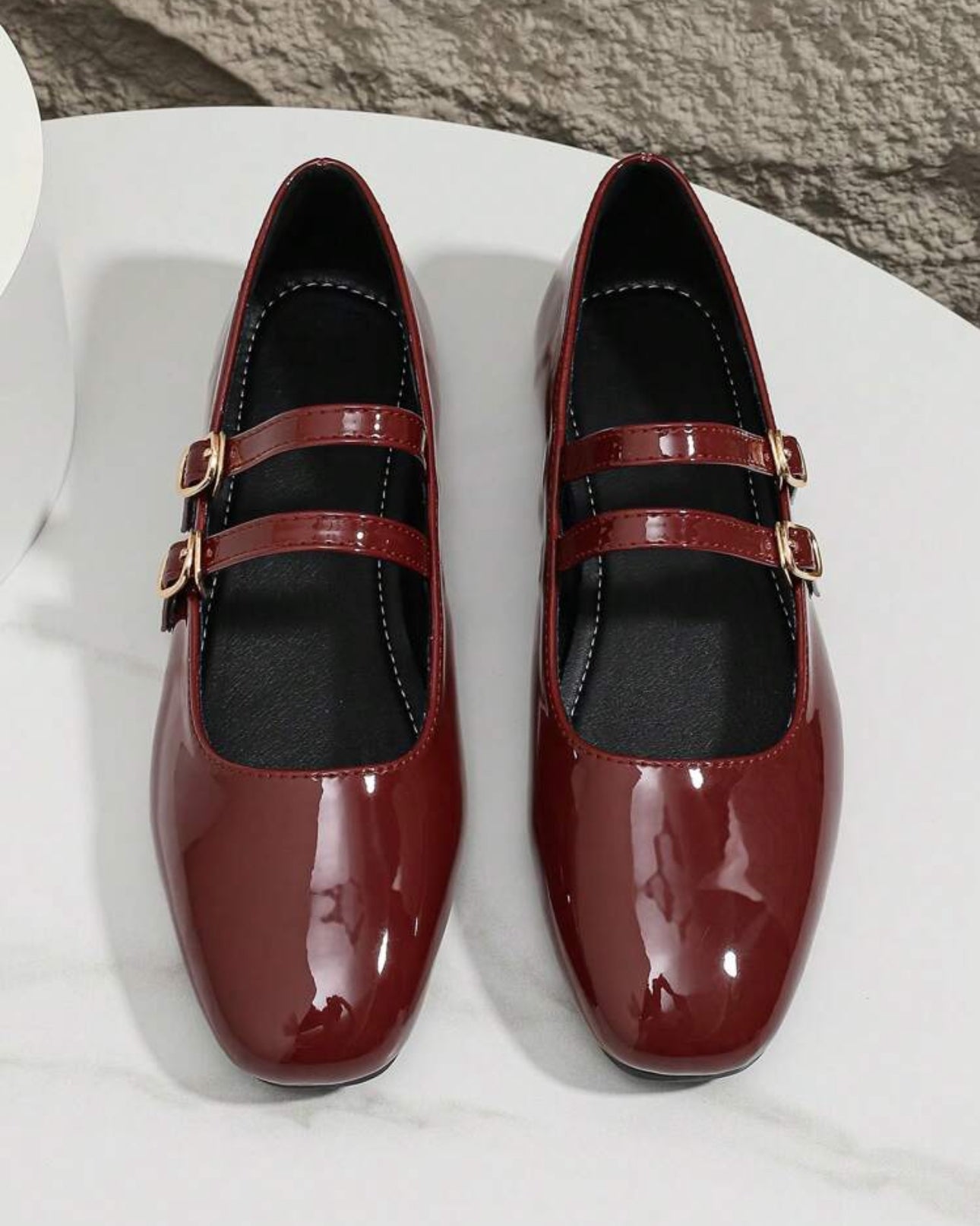 SHEIN Trending Red buckle Flat Shoes