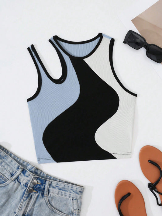 Contrast Color Sleeveless Top With Hollow Out Details